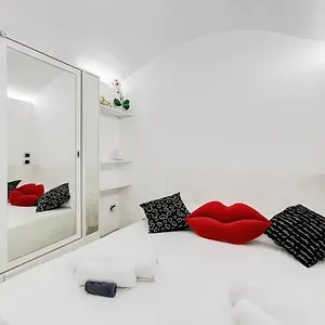  Apartment Cheri Navona Italy