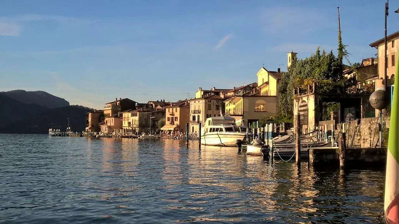 Casadina Villa Monte Isola 0*,